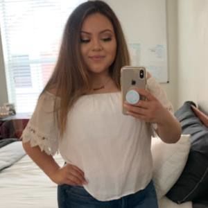 Meet your Posher, Danielle